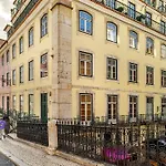 Whome Modern Comfort In Old Apartament