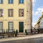 Apartament Whome Modern Comfort In Old Lizbona