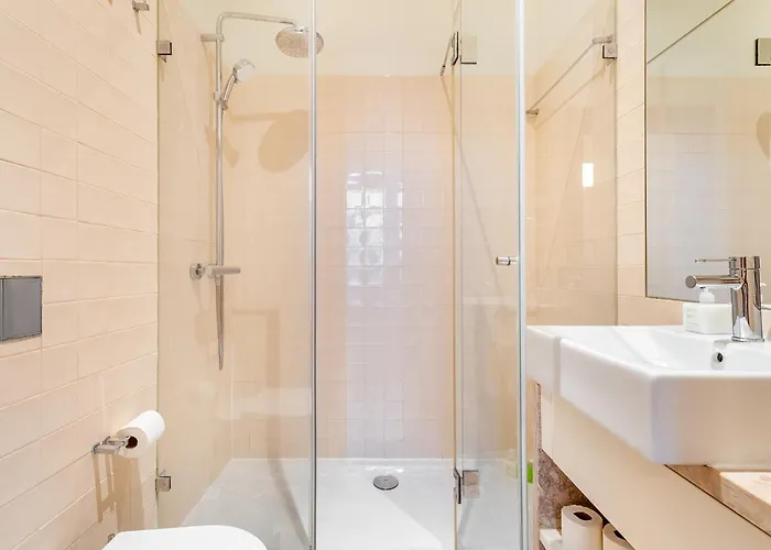 Whome Modern Comfort In Old Apartment *