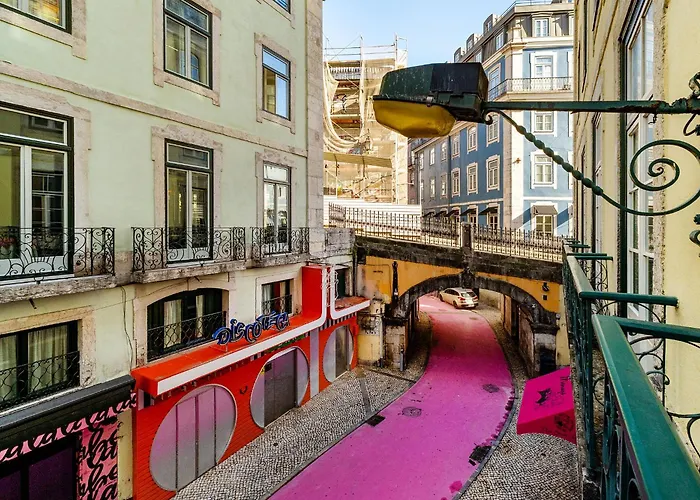 Whome Modern Comfort In Old *