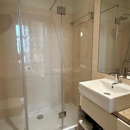 Whome Modern Comfort In Old ליסבון